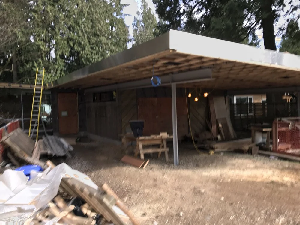 Finished carpentry installation